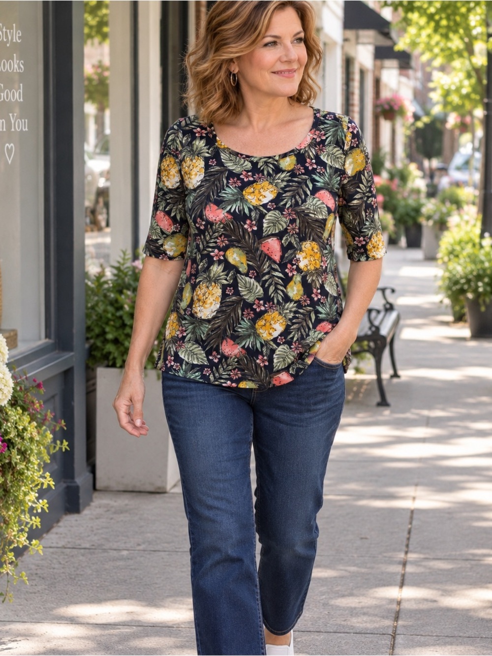 J. Jill Black Tropical Pineapple Scoop Neck Short Sleeve Top